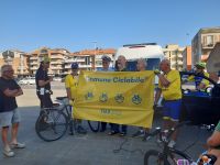 Consegnata a Cervia la bandiera dei Comuni Ciclabili 2023