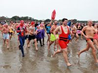 Il Tuffo della Befana 2024 domenica 14 gennaio nella Riviera dei Pini a Tagliata di Cervia