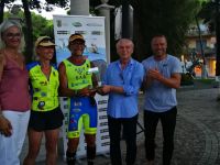 ACROSS ME taglia il traguardo con 170 km a nuoto e 240 km di corsa